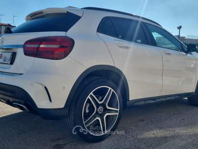 Mercedes-Benz GLA Automatic Premium Bianco usata San Giuseppe Vesuviano