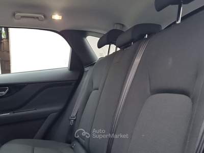 Jaguar F-Pace AWD aut. Portfolio 177kw Blu/Azzurro usata San Giuseppe Vesuviano
