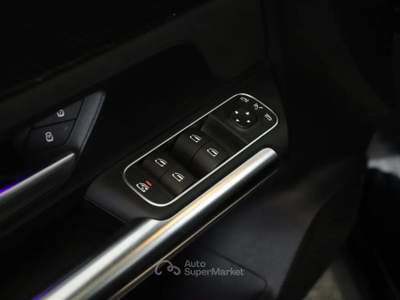 Mercedes-Benz GLA GLA 220 d 4Matic Premium Tetto Navi AMG Line Nero usata Padova