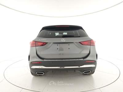 Mercedes-Benz GLA 200 200 d Automatic AMG Line Premium Grigio usata Capua