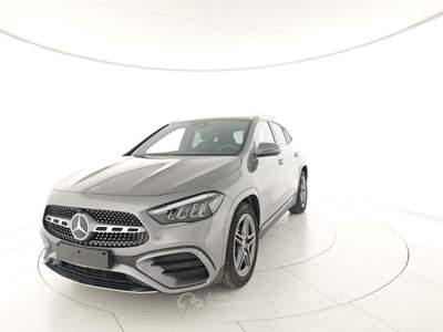 Mercedes-Benz GLA 200 200 d Automatic AMG Line Premium Grigio usata Capua