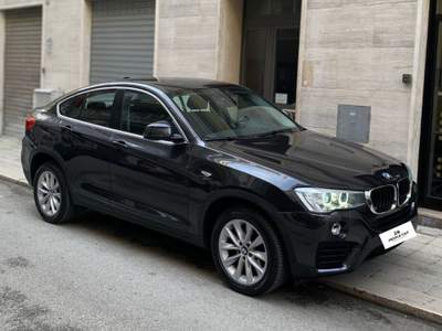 BMW X4 xDrive20d xLine Grigio usata Bari