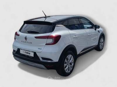 Renault Captur Plug-in Hybrid E-Tech 160 CV RS Line Bianco usata Pisa