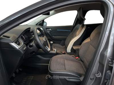 Renault Captur II 2024 1.0 tce Techno 90cv Grigio usata Torino