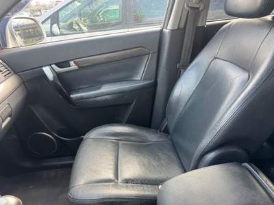 Chevrolet Captiva VCDi LTX Grigio usata Aquino