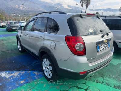 Chevrolet Captiva VCDi LTX Grigio usata Aquino
