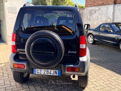 Suzuki Jimny 1.3i 16V cat 4WD Special Nero usata Torino