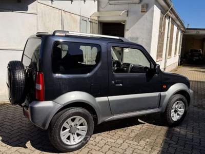 Suzuki Jimny 1.3i 16V cat 4WD Special Nero usata Torino