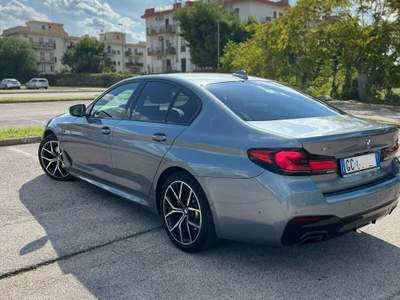 BMW Serie 5 520d 520 520d 48V xDrive Msport Grigio usata Conversano