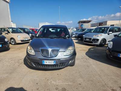 Lancia Ypsilon 16V Platino Grigio usata Conversano