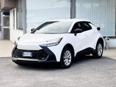Toyota C-HR 98CV E6 Neo - 2024 Bianco usata Roma