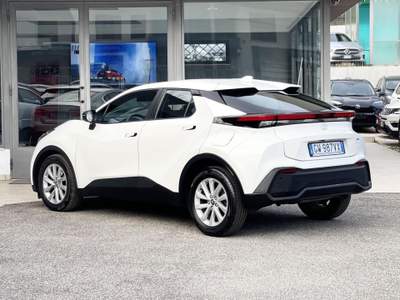 Toyota C-HR 98CV E6 Neo - 2024 Bianco usata Roma