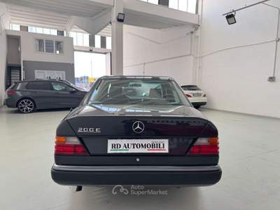 Mercedes-Benz Classe E W124 1990 VETTURA A METANO REVISIONATA Grigio usata Ciserano