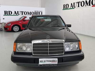 Mercedes-Benz Classe E W124 1990 VETTURA A METANO REVISIONATA Grigio usata Ciserano