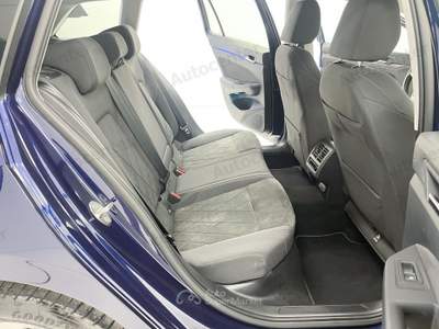 Volkswagen Golf Variant 2.0 tdi Style 150cv dsg Blu/Azzurro usata Bassano del Grappa