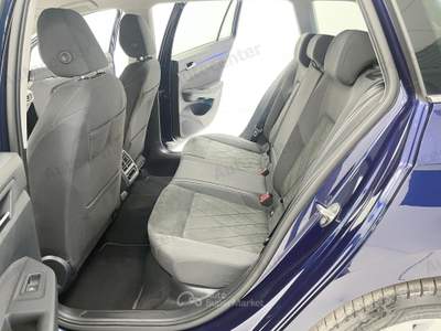 Volkswagen Golf Variant 2.0 tdi Style 150cv dsg Blu/Azzurro usata Bassano del Grappa