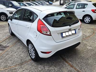 Ford Fiesta COMPLETAMENTE TAGLIANDATA GARANZIA 12 MESI Bianco usata Mercato San Severino