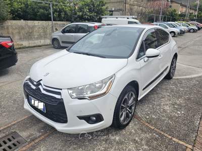 DS Automobiles DS 4 TAGLIANDATA DISTRIBUZIONE FATTA GARANZIA 12 MESI FULL OPTIONAL Bianco usata Mercato San Severino
