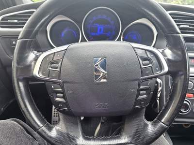 DS Automobiles DS 4 TAGLIANDATA DISTRIBUZIONE FATTA GARANZIA 12 MESI FULL OPTIONAL Bianco usata Mercato San Severino