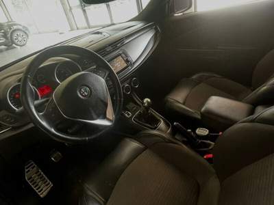 Alfa Romeo Giulietta Giulietta 1.6 JTDm-2 105 CV Progression Nero usata REGGIO EMILIA