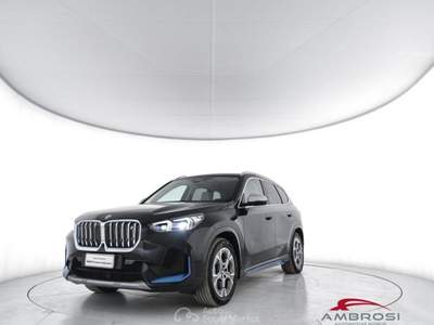 BMW iX1 xDrive30 xLine Comfort Travel package Nero usata Corciano