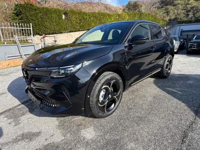Alfa Romeo Junior Junior 1.2 145CV Hybrid eDCT6 Q4 Intensa Nero usata Agnone