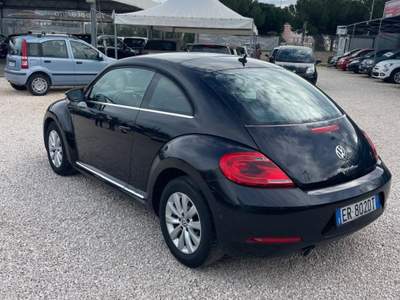 Volkswagen Maggiolino 1.6 TDI Design Nero usata Andria