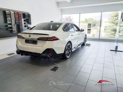 BMW Serie 5 520 Serie 5 d Berlina Msport Travel package Bianco usata Corciano