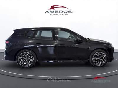 BMW iX xDrive40 Pacchetto Sportivo Edition Signature Nero usata Corciano