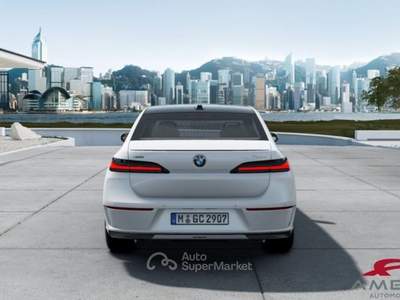 BMW Serie 7 725Ld Serie 7 d xDrive 48V M Sport Bianco usata Corciano