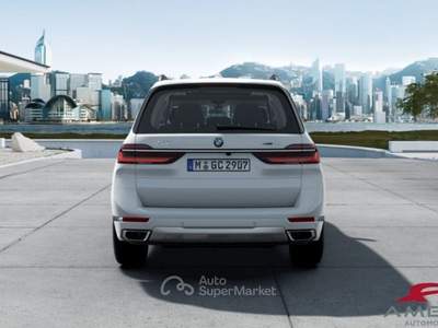 BMW X7 xDrive40i 48V Bianco usata Corciano