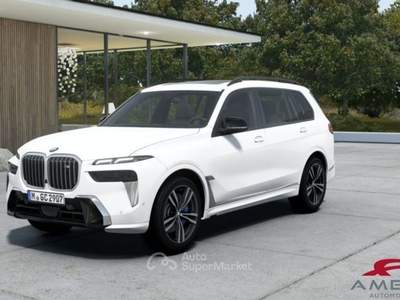BMW X7 M60i 48V Bianco usata Corciano