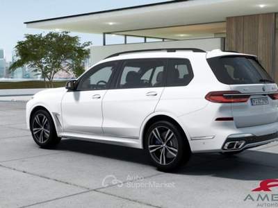 BMW X7 M60i 48V Bianco usata Corciano