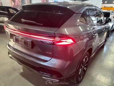 MG HS HEV Luxury Grigio usata Castellammare di Stabia