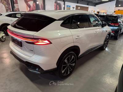 MG HS HEV Comfort Nero usata Castellammare di Stabia