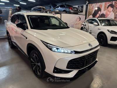 MG HS HEV Comfort Nero usata Castellammare di Stabia