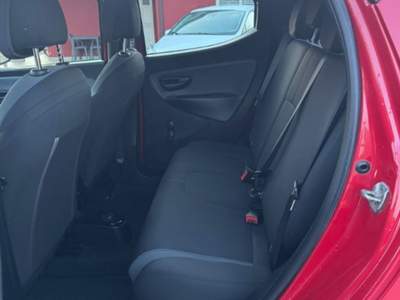 Lancia Ypsilon 1.2 69 CV 5 porte GPL Ecochic Gold Rosso usata San Gregorio Magno