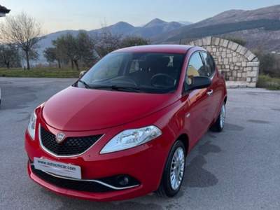 Lancia Ypsilon 1.2 69 CV 5 porte GPL Ecochic Gold Rosso usata San Gregorio Magno
