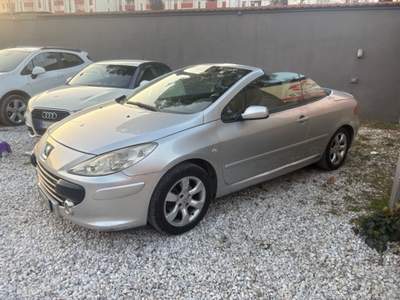 Peugeot 307 Peugeot 307 cabrio 1.6 16V CC Tecno 2008  Argento usata Prato