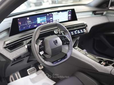 Peugeot 3008 Hybrid 145 e-DCS6 GT+Tetto apribile+360°Vision+Focal Rosso usata Pozzuoli