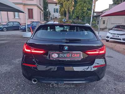 BMW Serie 1 118i 118 i 5p. Colorvision Edition Automaica Nero usata Varese