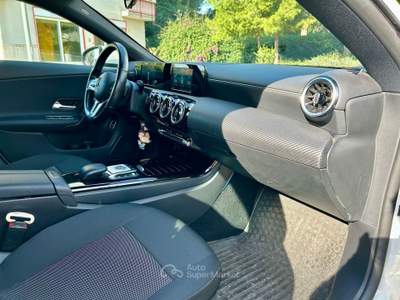 Mercedes-Benz CLA Mercedes-Benz CLA-Class CLA 180 D Business #8926 Bianco usata Taranto