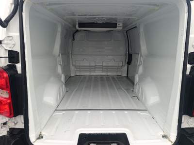 Opel Vivaro Vivaro 1.5 Diesel PASSO LUNGO FURGONE REFRIGERATO Bianco usata PIGNATARO INTERAMNA