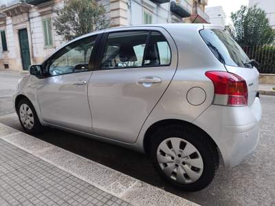 Toyota Yaris 90cv DIESEL PERFETTA Grigio usata CORATO