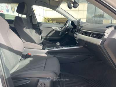 Audi A4 A4 V 2019 Avant Avant 40 2.0 tdi 190cv s-tronic Bianco usata Pomezia