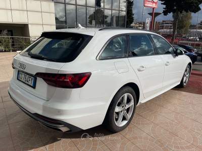 Audi A4 A4 V 2019 Avant Avant 40 2.0 tdi 190cv s-tronic Bianco usata Pomezia