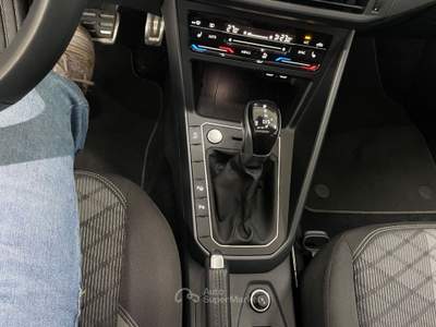 Volkswagen Taigo ACT 150 CV DSG R-Line Black Argento usata Gozzano