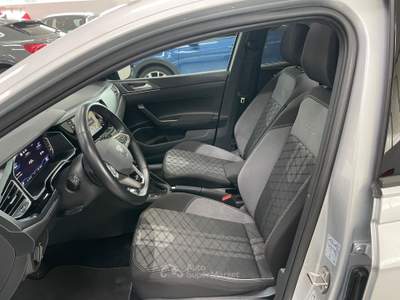 Volkswagen Taigo ACT 150 CV DSG R-Line Black Argento usata Gozzano