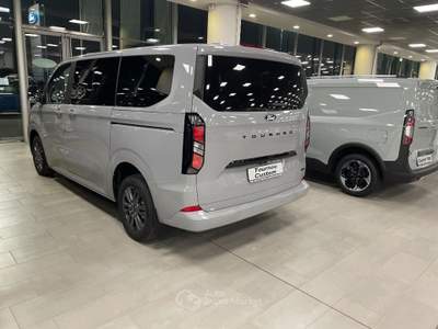 Ford Tourneo Custom 320L1H1 2,0TD 136CV A8 AWD TITANIUM 8 POSTI Grigio usata Alba