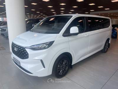 Ford Tourneo Custom 320 L2 TITANIUM 2.0TDCI 136CV 9 POSTI Bianco usata Alba